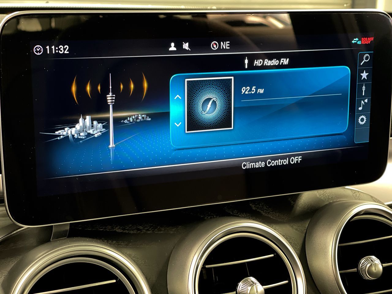 Mercedes-Benz C300  2021