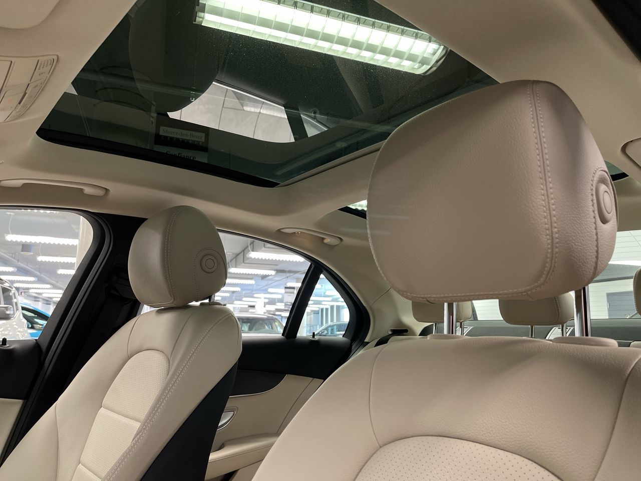 Mercedes-Benz C300  2021