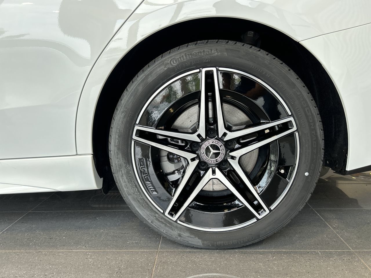 2023 Mercedes-Benz C300