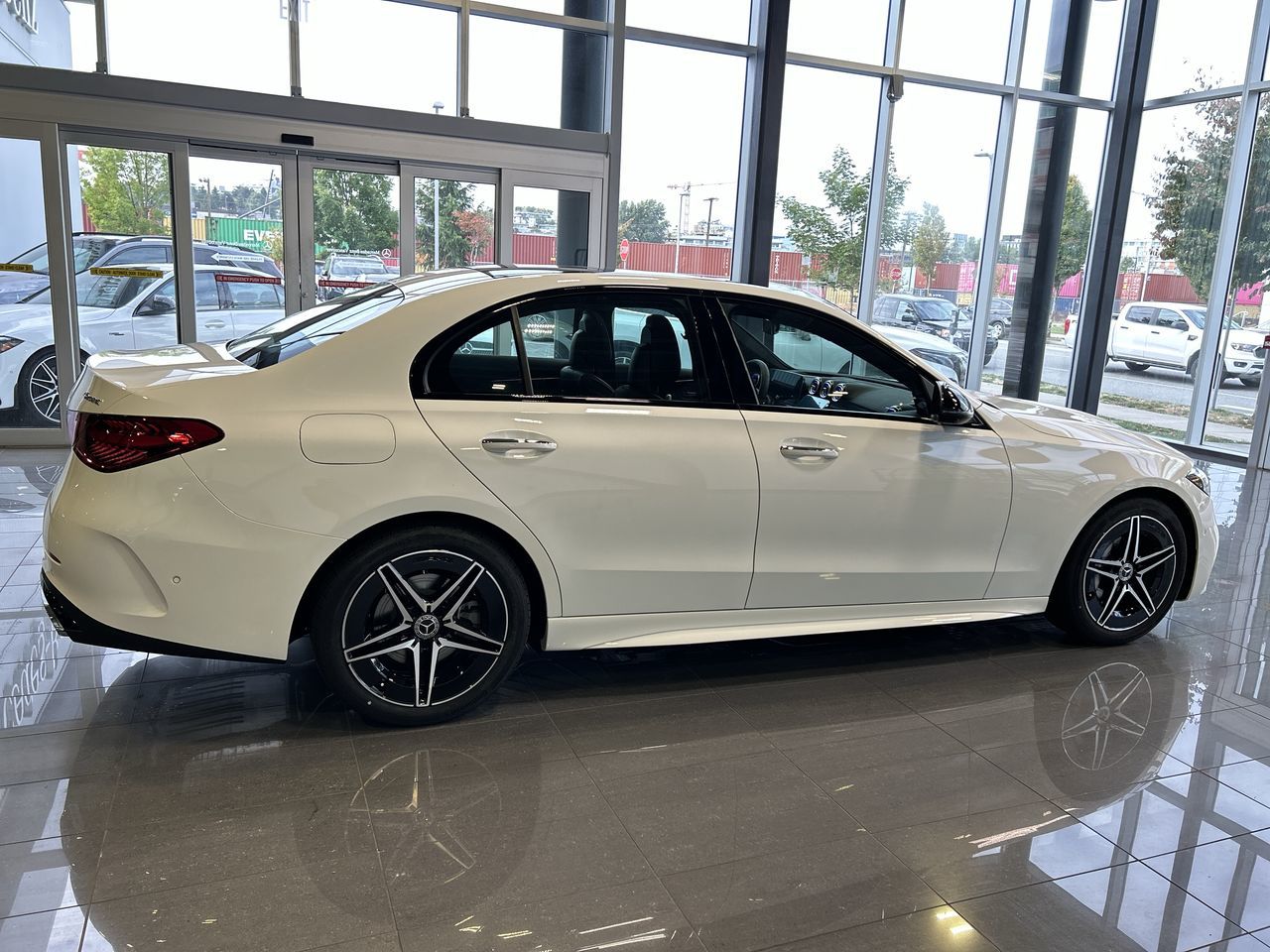 2023 Mercedes-Benz C300