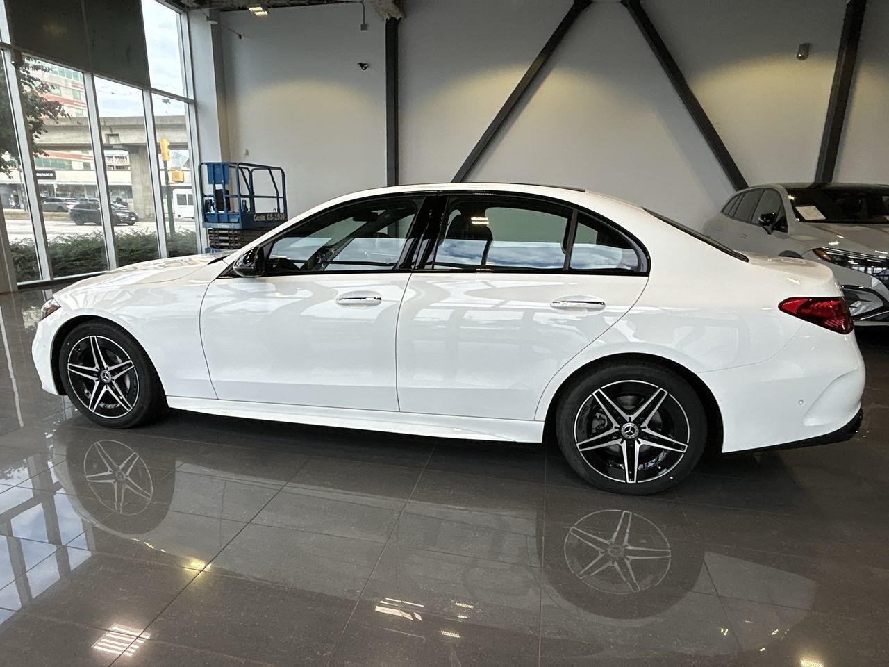2023 Mercedes-Benz C300