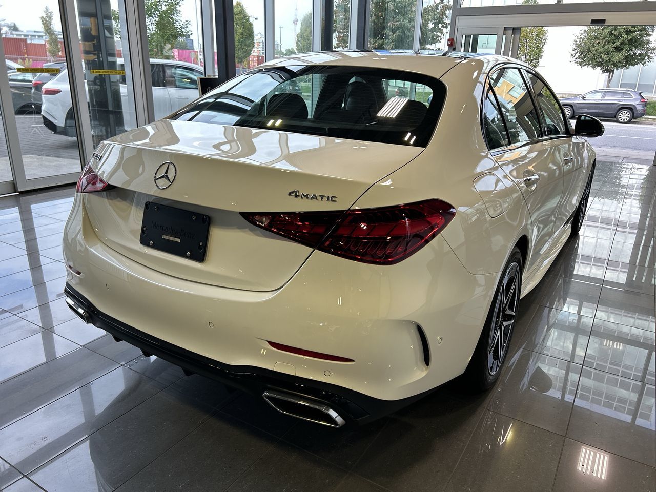 2023 Mercedes-Benz C300