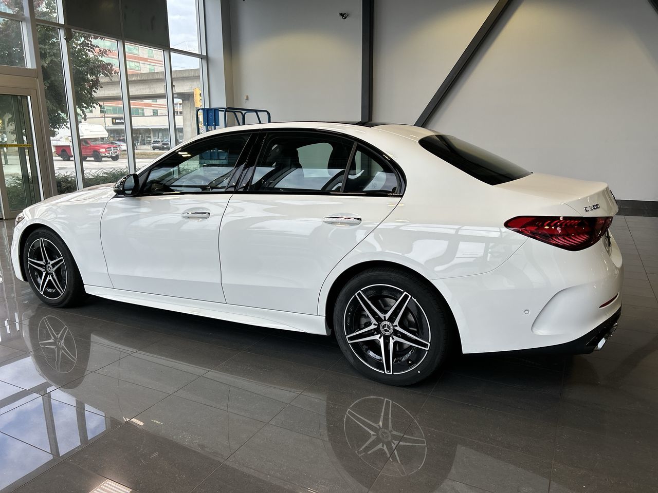 2023 Mercedes-Benz C300