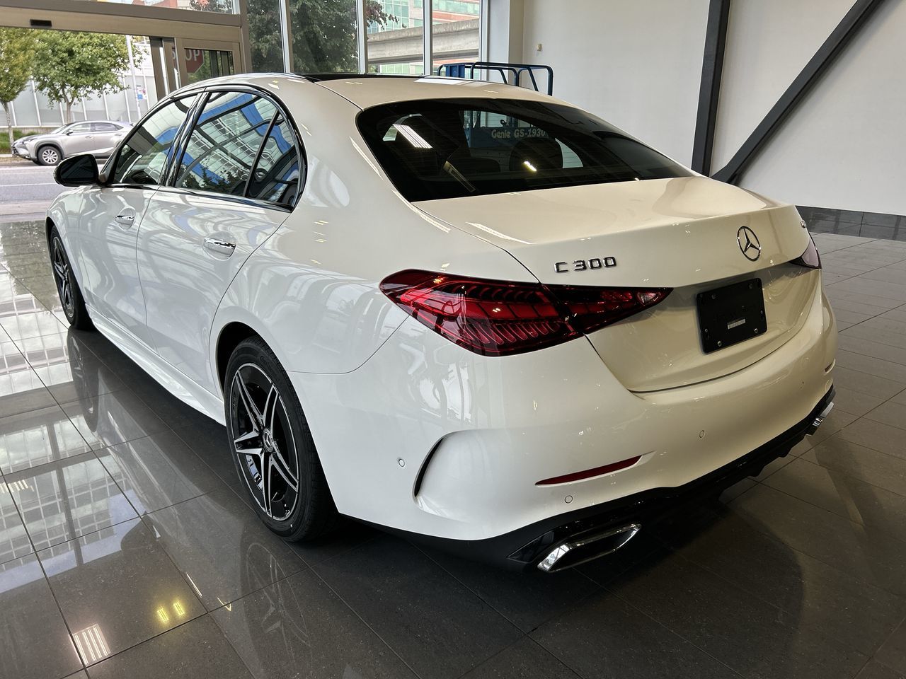 2023 Mercedes-Benz C300