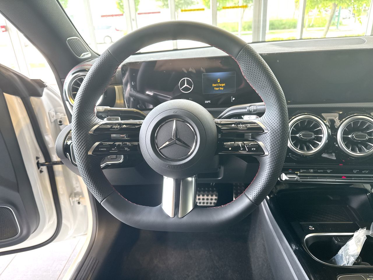 Mercedes-Benz CLA  2026