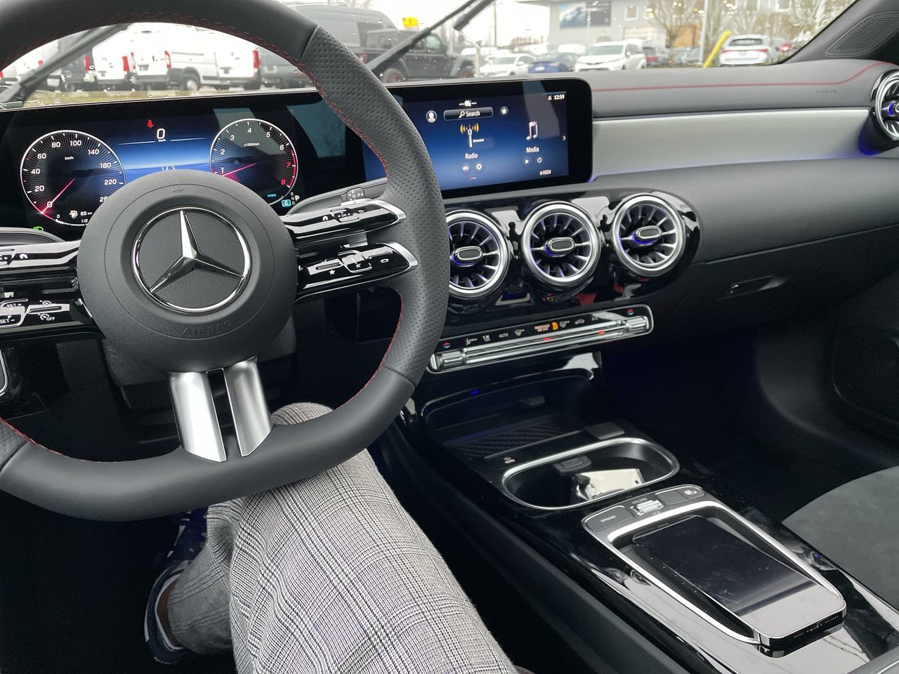 Mercedes-Benz CLA  2026