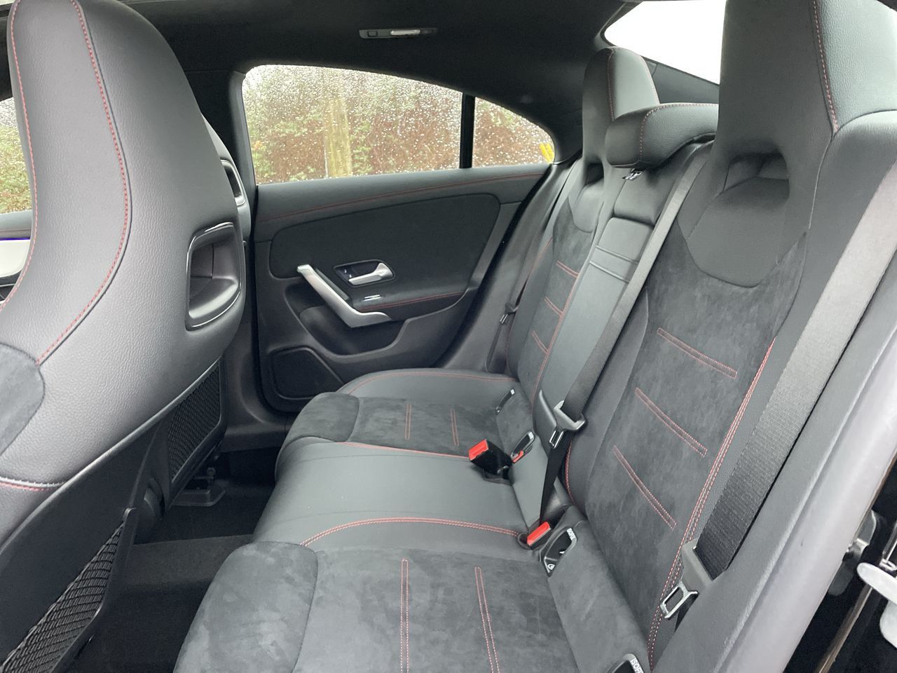 Mercedes-Benz CLA  2026