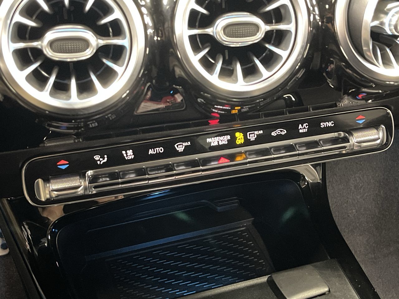 Mercedes-Benz CLA250  2020