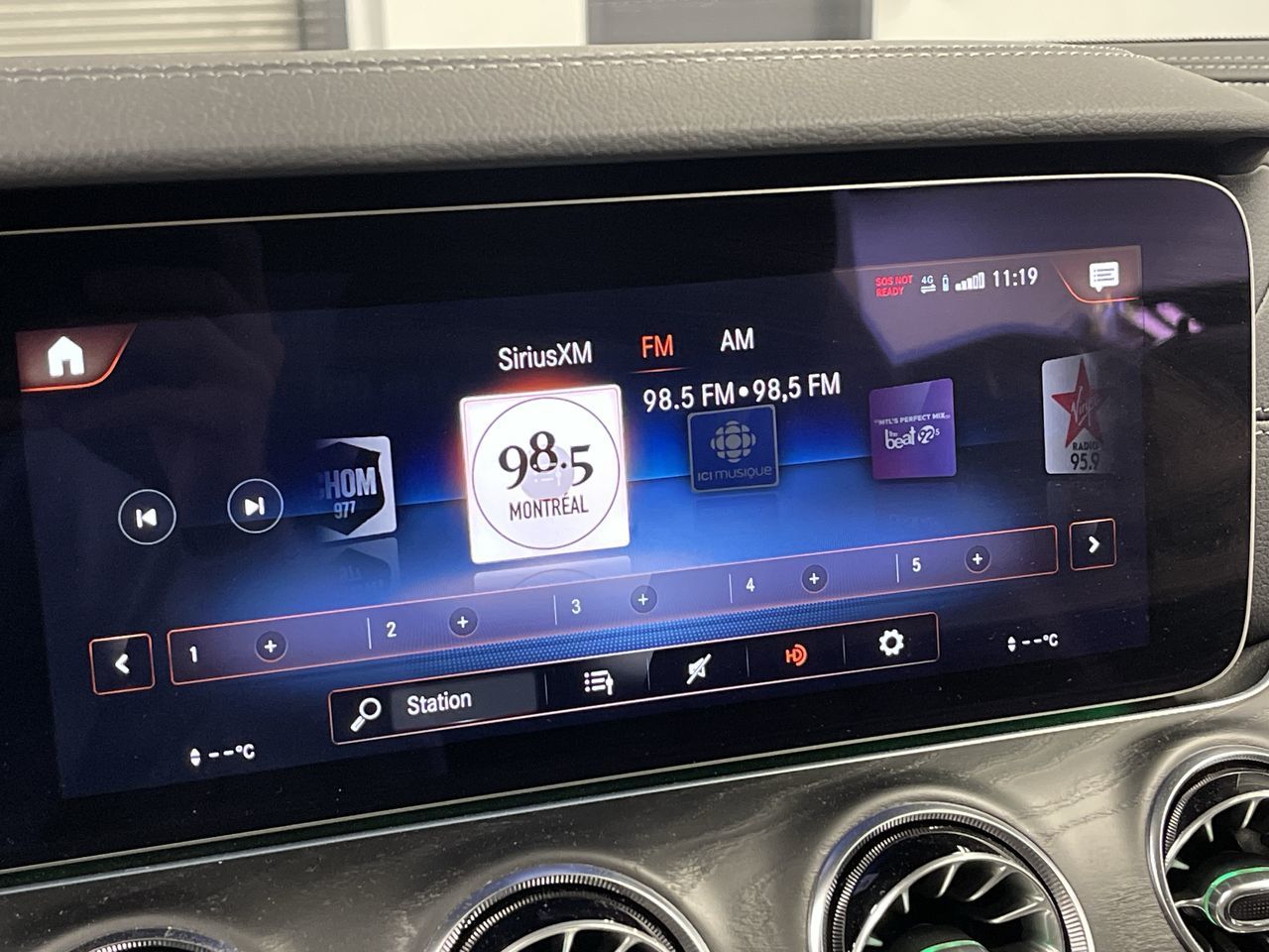 2023 Mercedes-Benz E450 in Dollard-des-Ormeaux, Quebec
