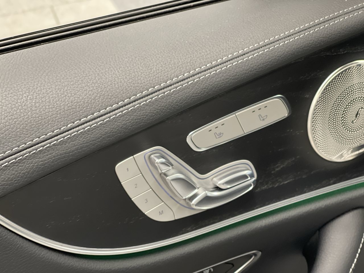 2023 Mercedes-Benz E450 in Dollard-des-Ormeaux, Quebec