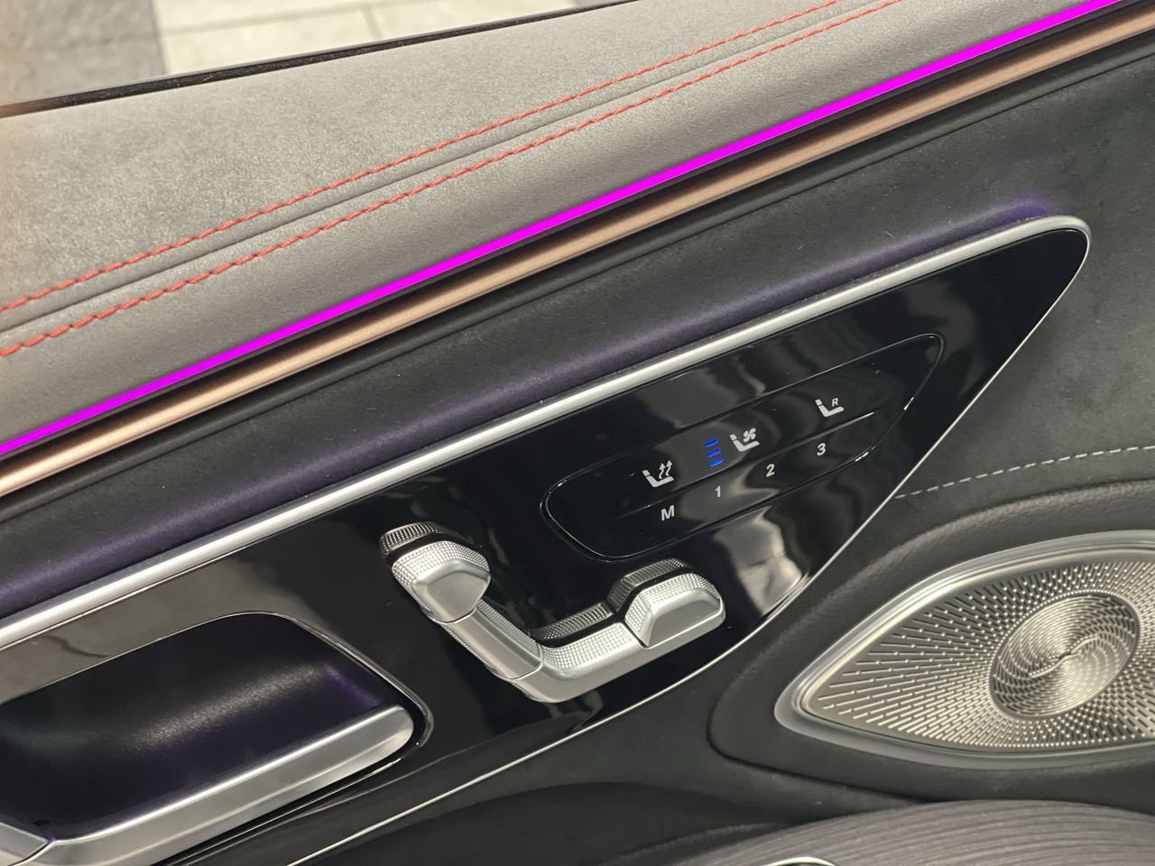 Mercedes-Benz EQS450  2023