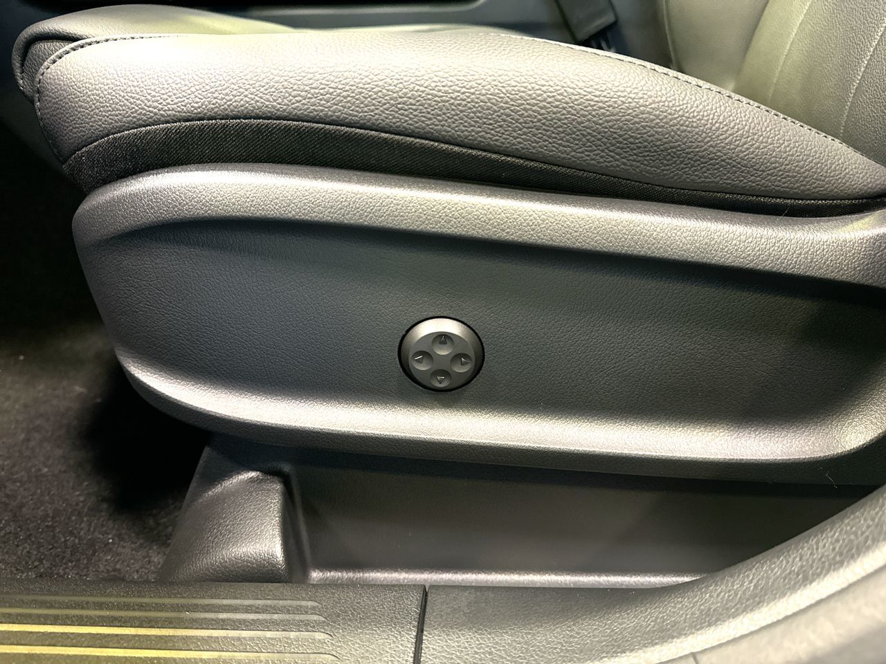 2025 Mercedes-Benz GLA in Dollard-des-Ormeaux, Quebec