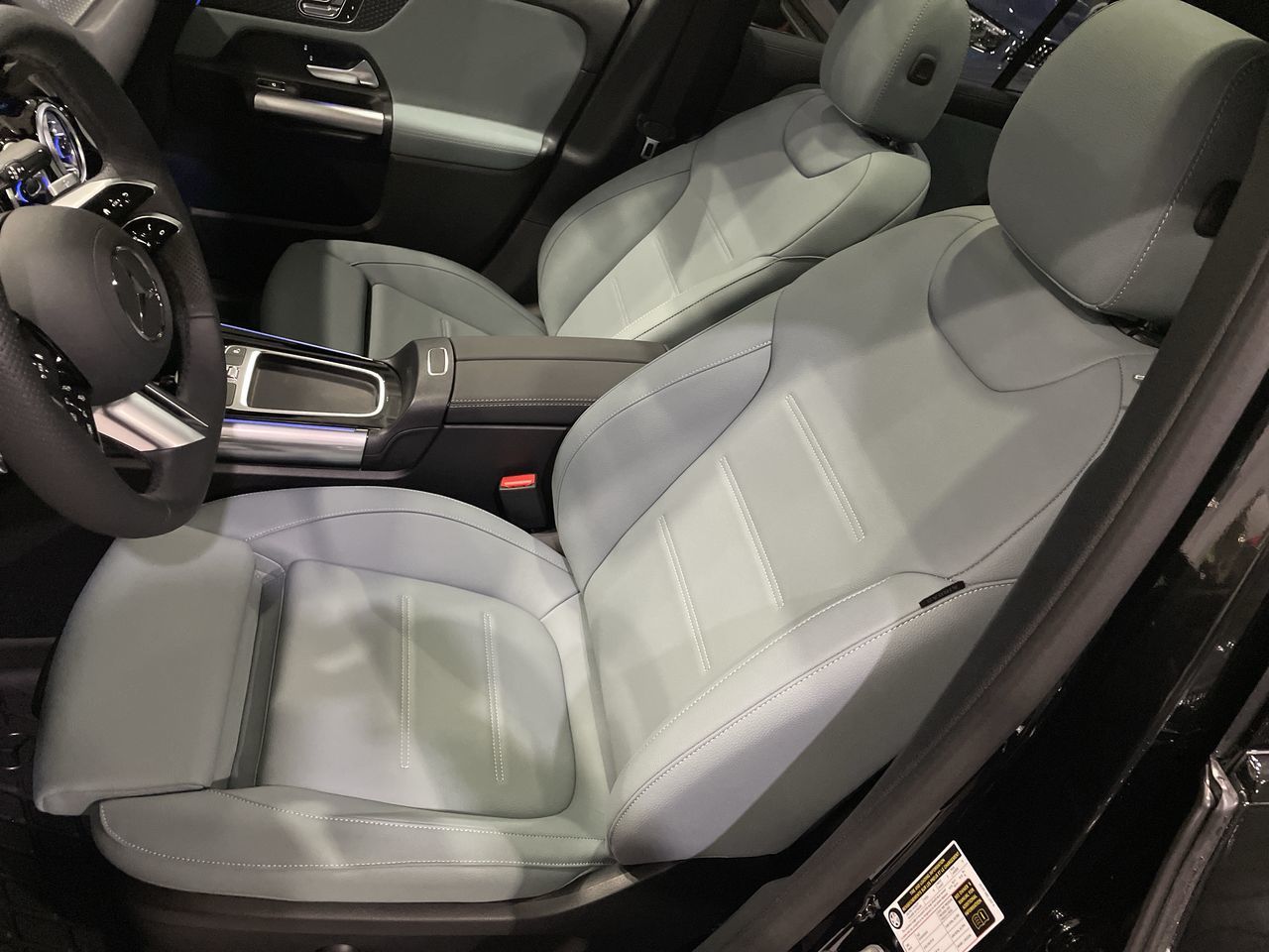 Mercedes-Benz GLA  2025