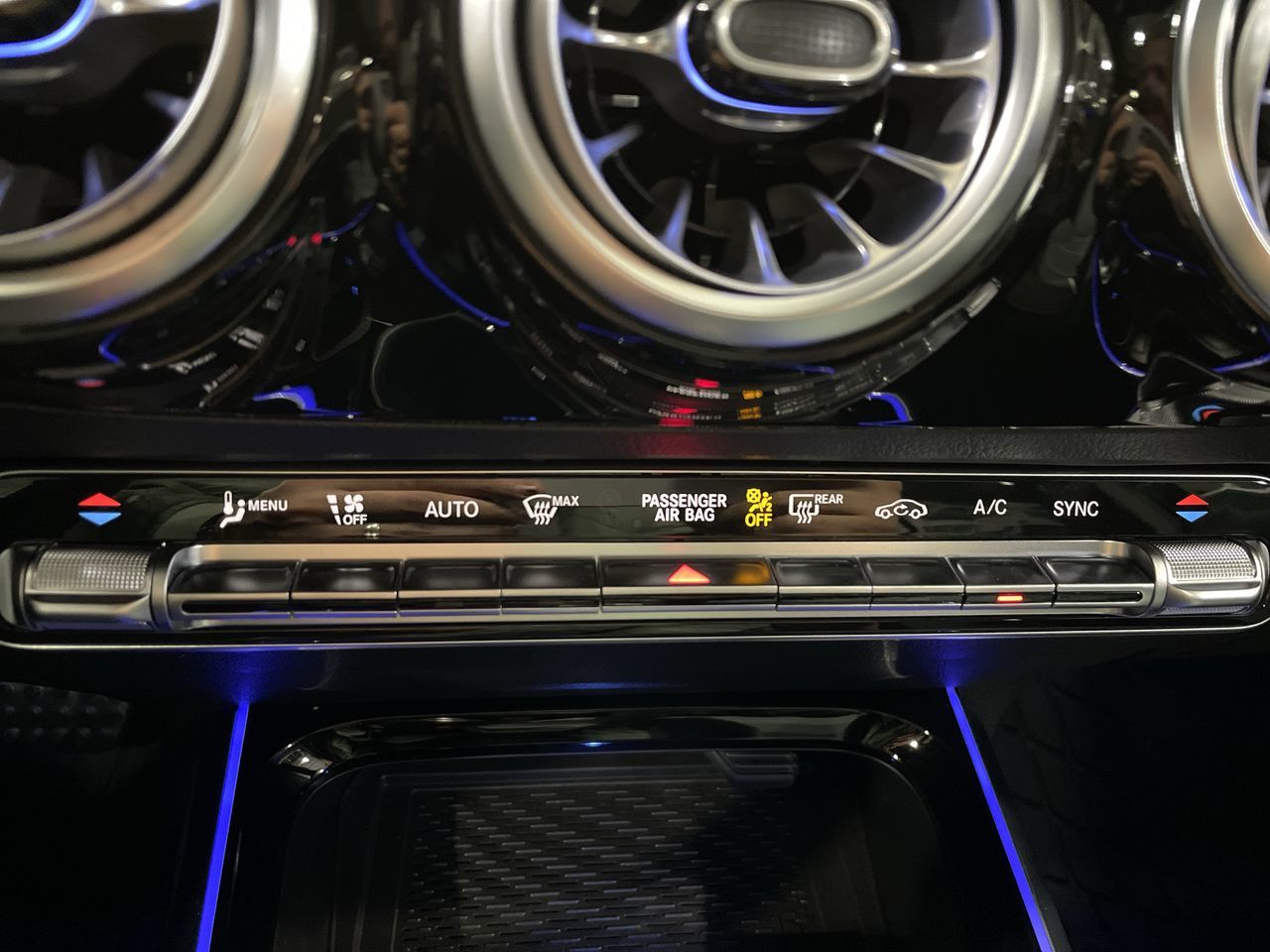 Mercedes-Benz GLA  2025