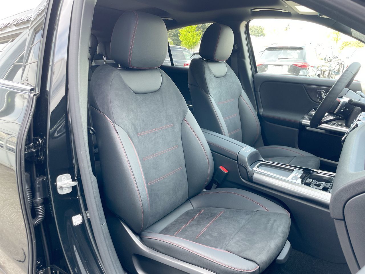 Mercedes-Benz GLA  2026