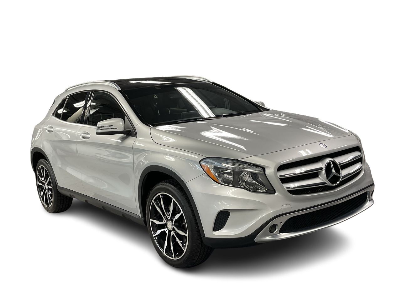 Mercedes-Benz GLA250  2016 à Dollard-des-Ormeaux, Québec