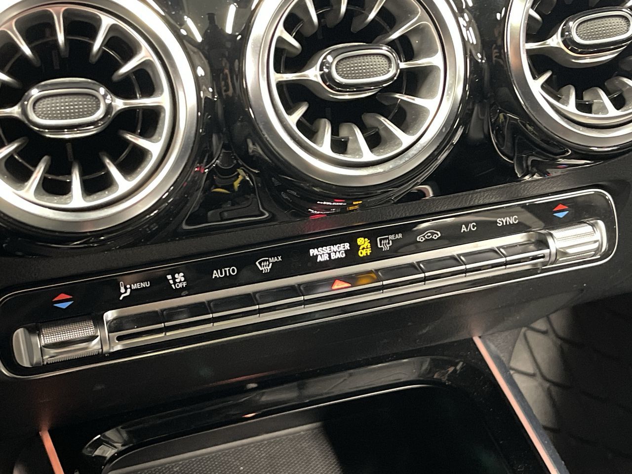 Mercedes-Benz GLA250  2022 à Dollard-des-Ormeaux, Québec