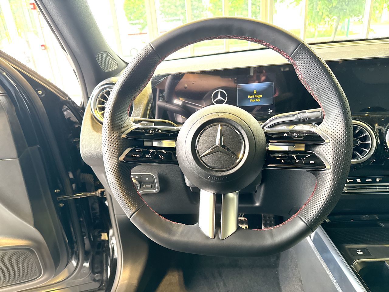 2026 Mercedes-Benz GLB