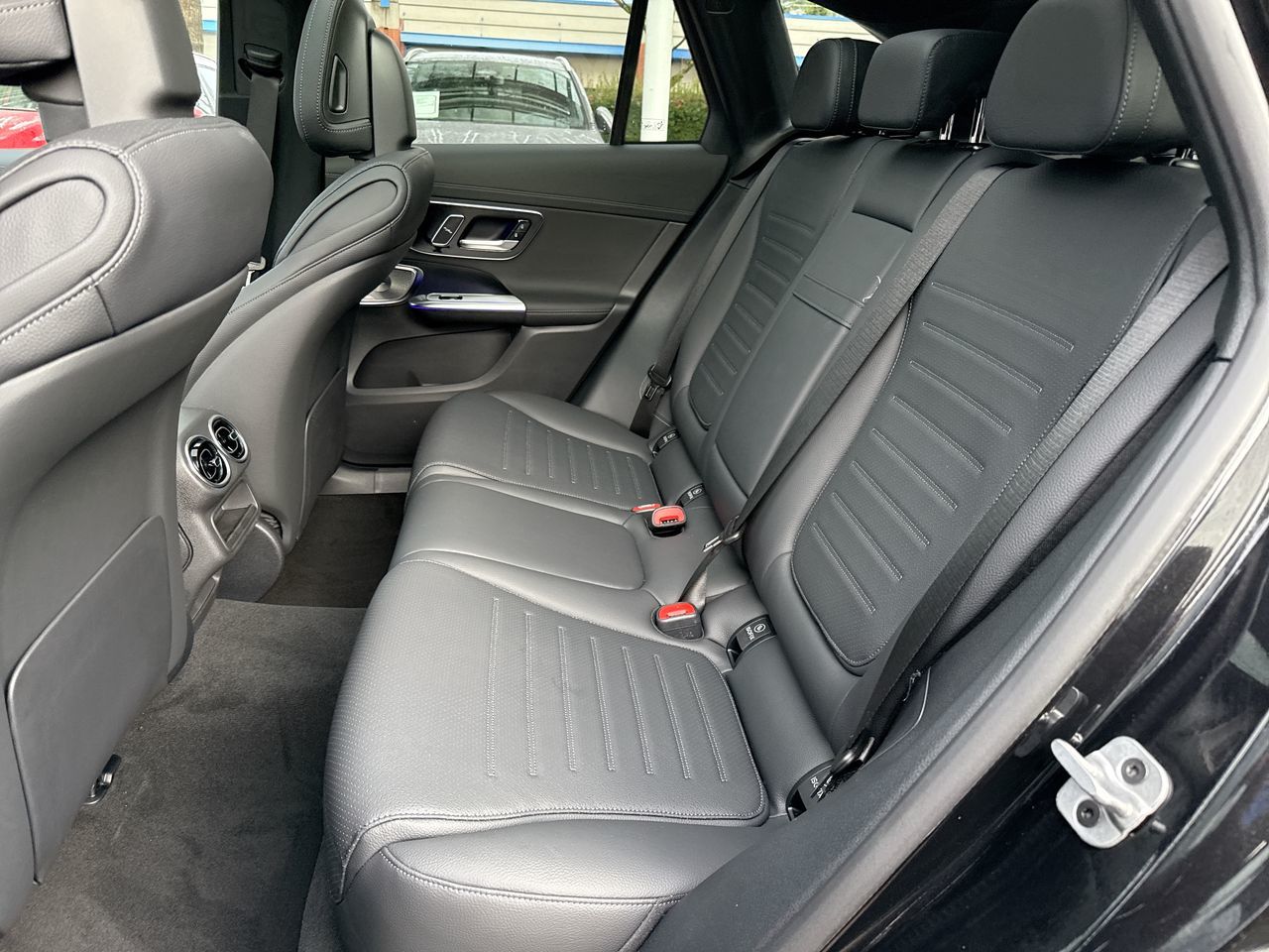 Mercedes-Benz GLC  2026 à Dollard-des-Ormeaux, Québec