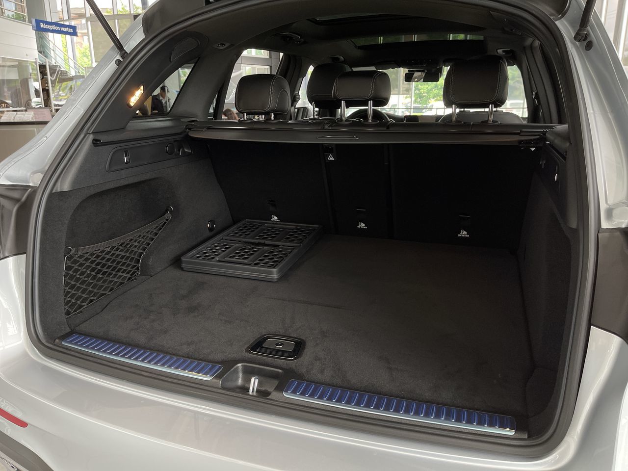 2022 Mercedes-Benz GLC300 in Dollard-des-Ormeaux, Quebec