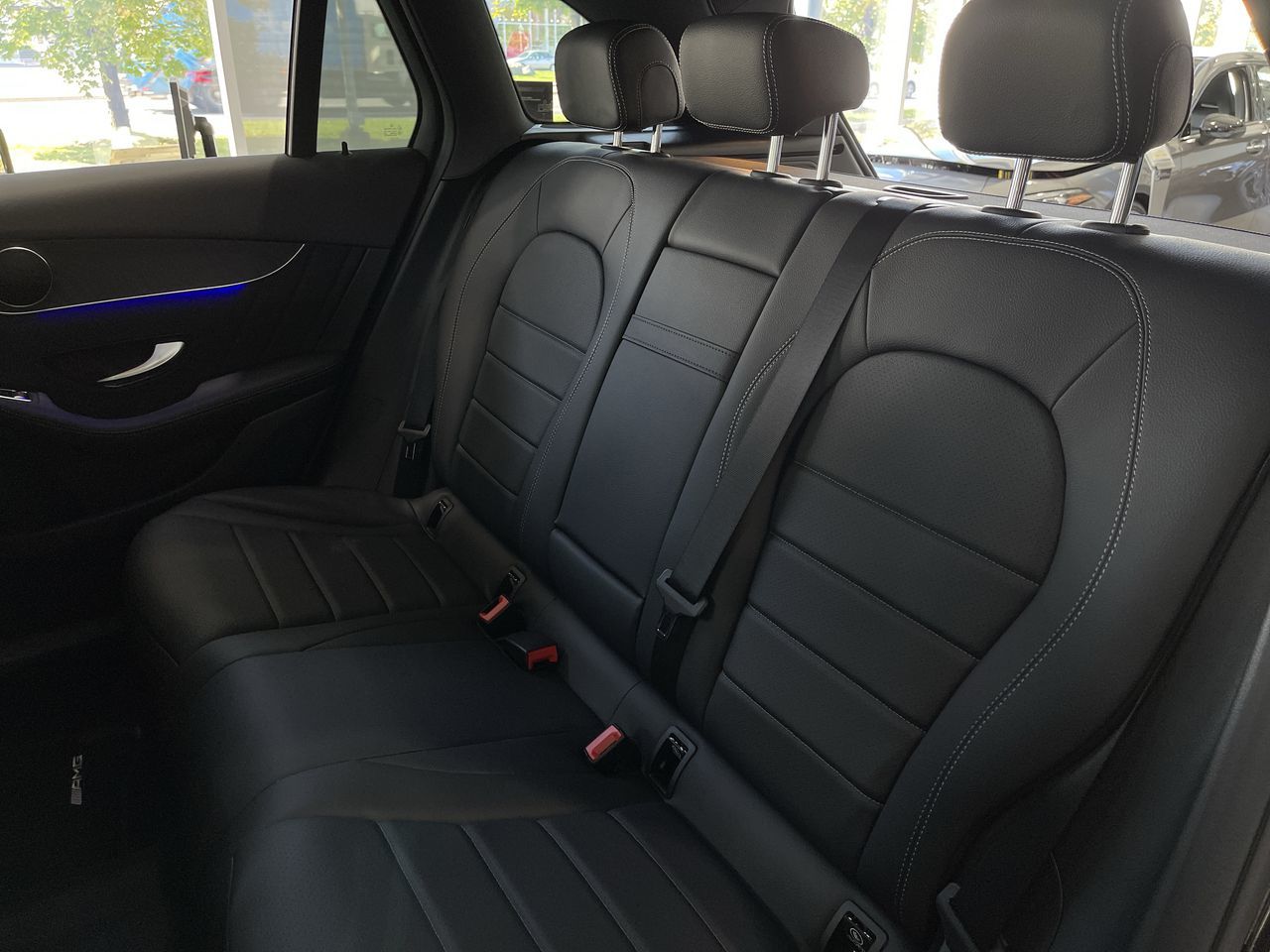 Mercedes-Benz GLC300  2022