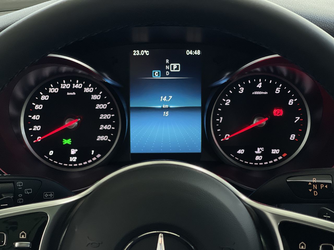 Mercedes-Benz GLC300  2022