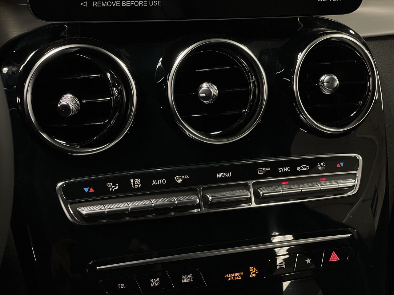 Mercedes-Benz GLC300  2022 à Dollard-des-Ormeaux, Québec