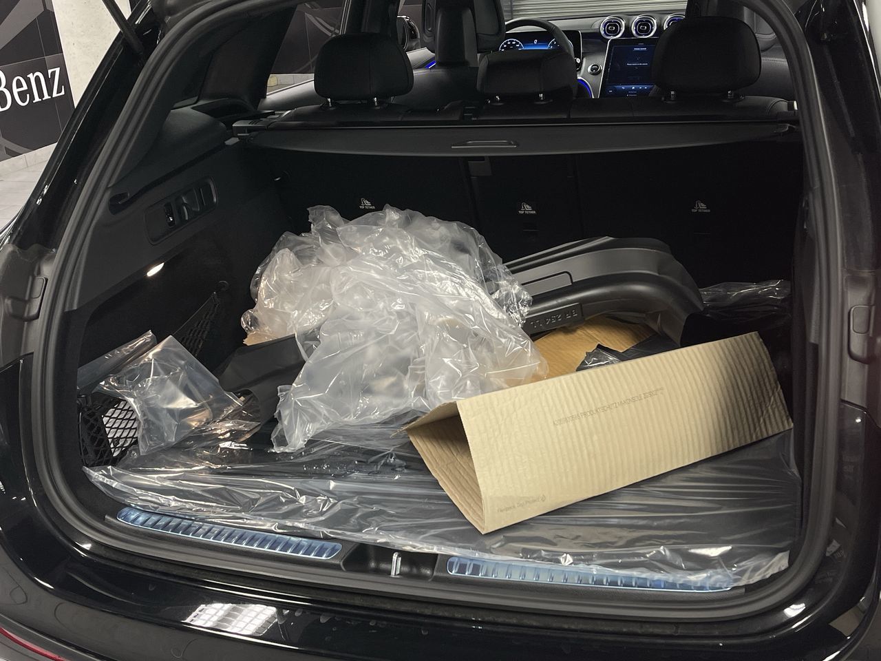 2023 Mercedes-Benz GLC300