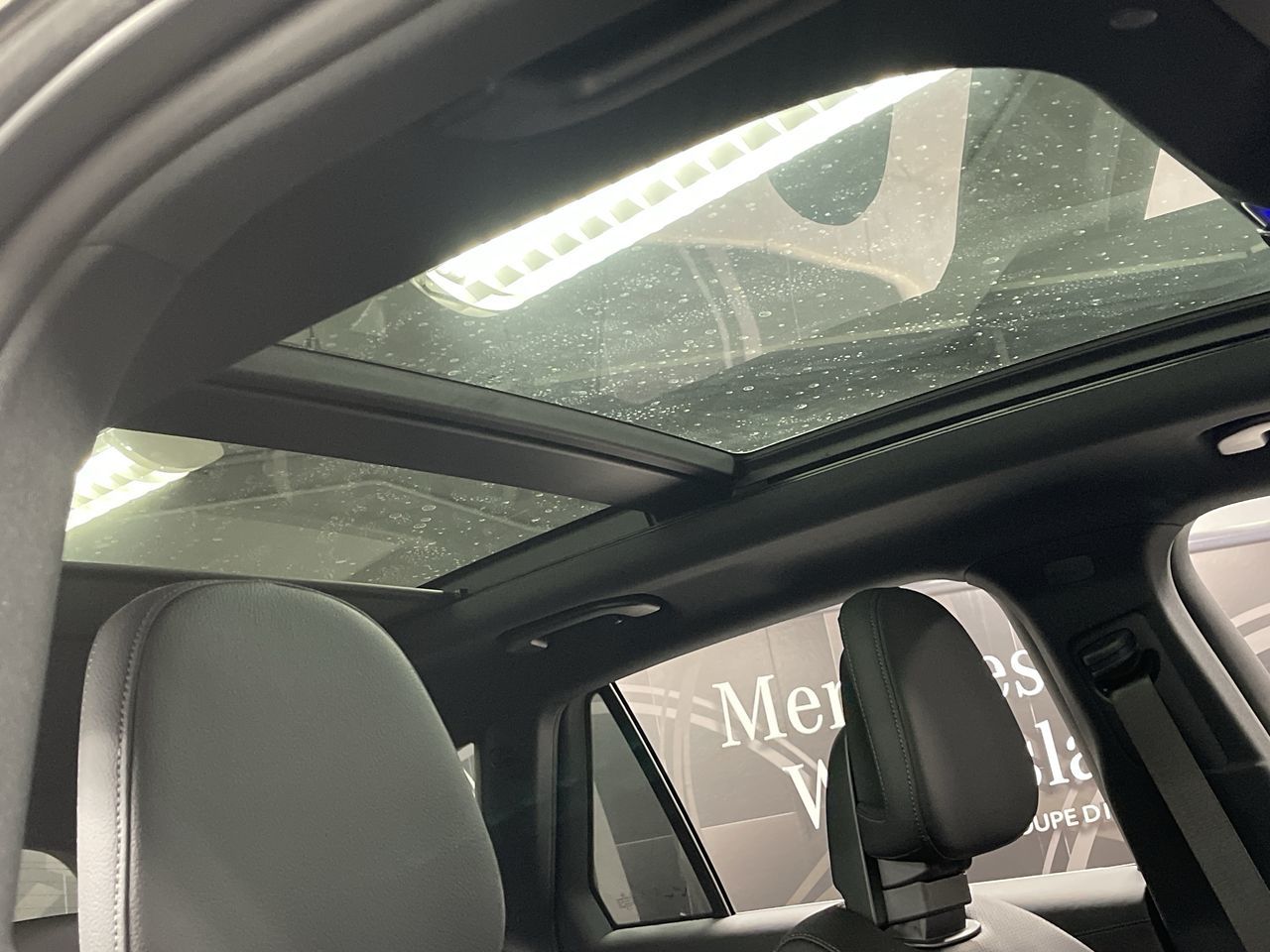 2023 Mercedes-Benz GLC300