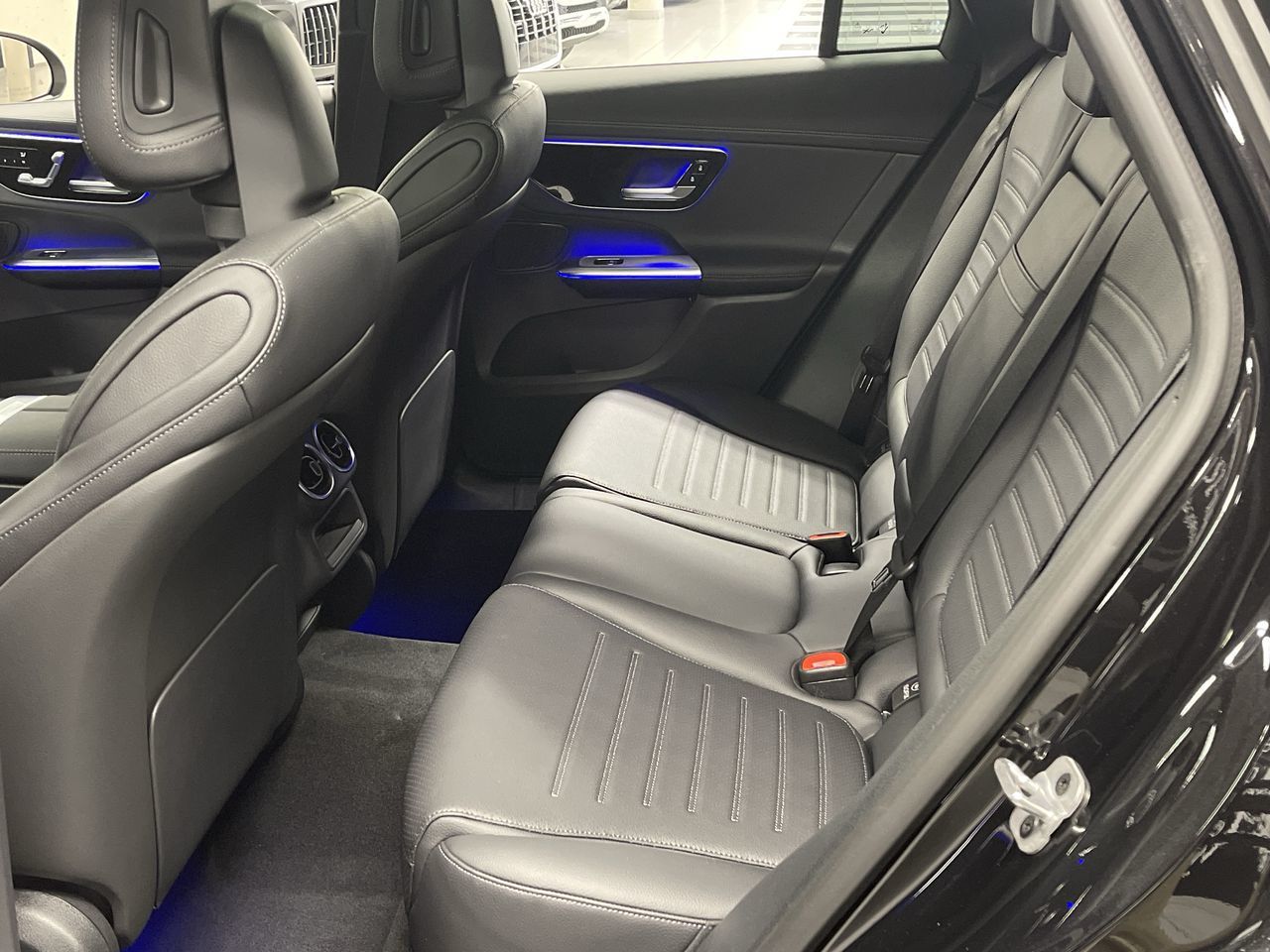 2023 Mercedes-Benz GLC300