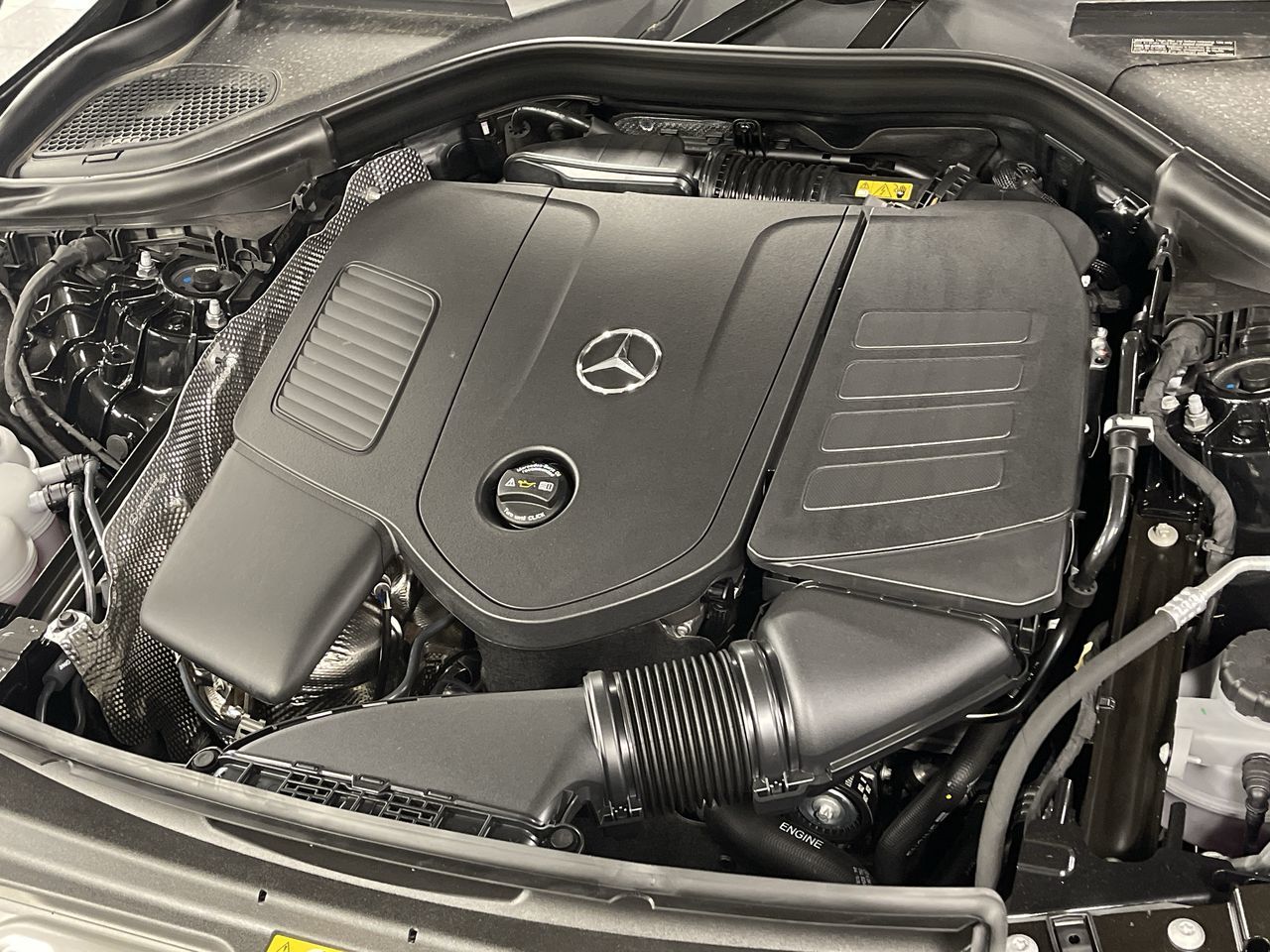 2023 Mercedes-Benz GLC300