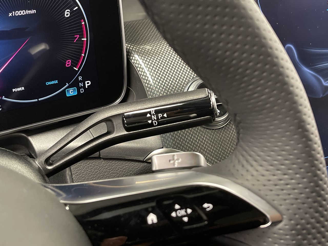 Mercedes-Benz GLC300  2023