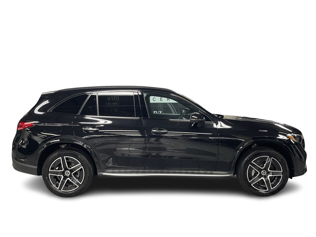 2023 Mercedes-Benz GLC300 in Dollard-des-Ormeaux, Quebec