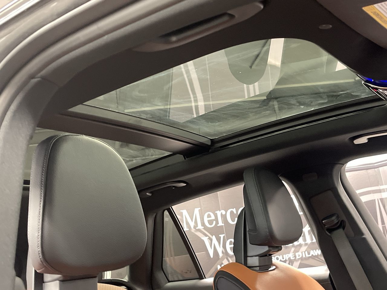 2023 Mercedes-Benz GLC300
