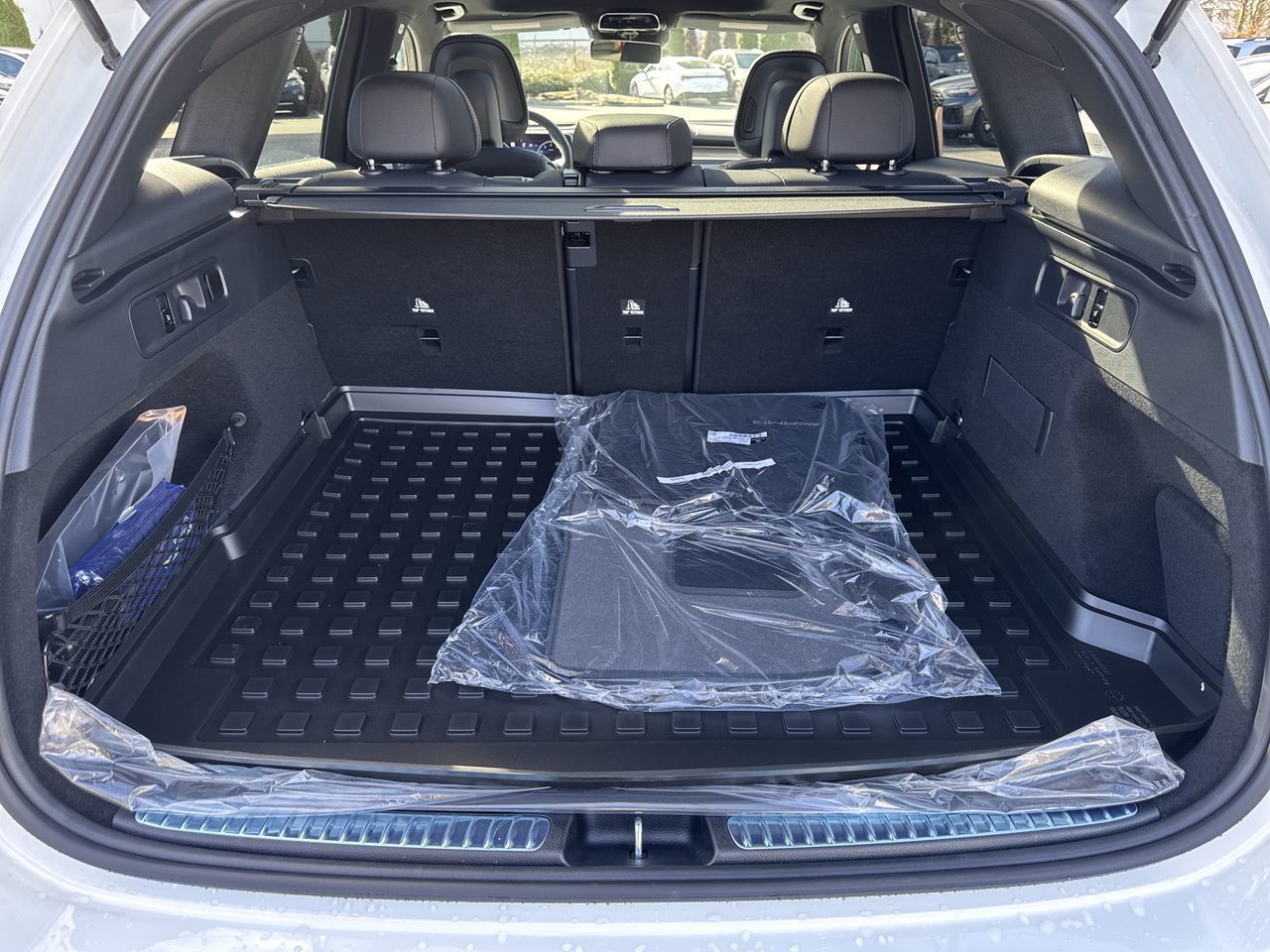 Mercedes-Benz GLC  2025 à Dollard-des-Ormeaux, Québec