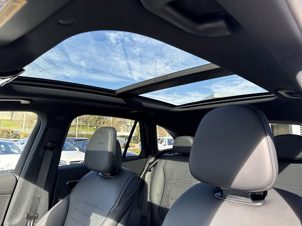 Mercedes-Benz GLC  2025 à Dollard-des-Ormeaux, Québec