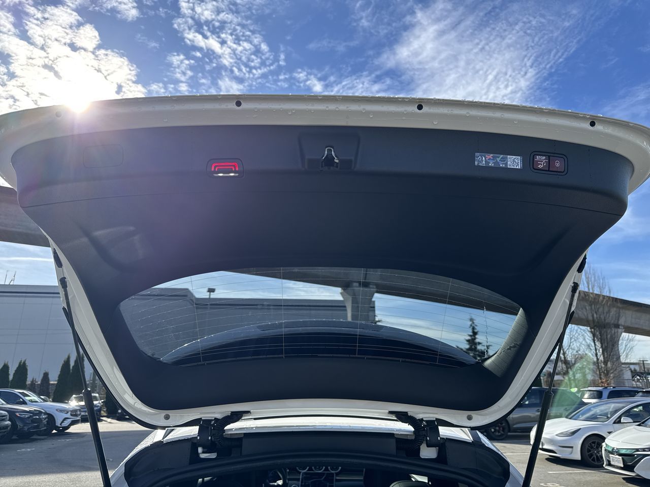 Mercedes-Benz GLC  2025 à Dollard-des-Ormeaux, Québec