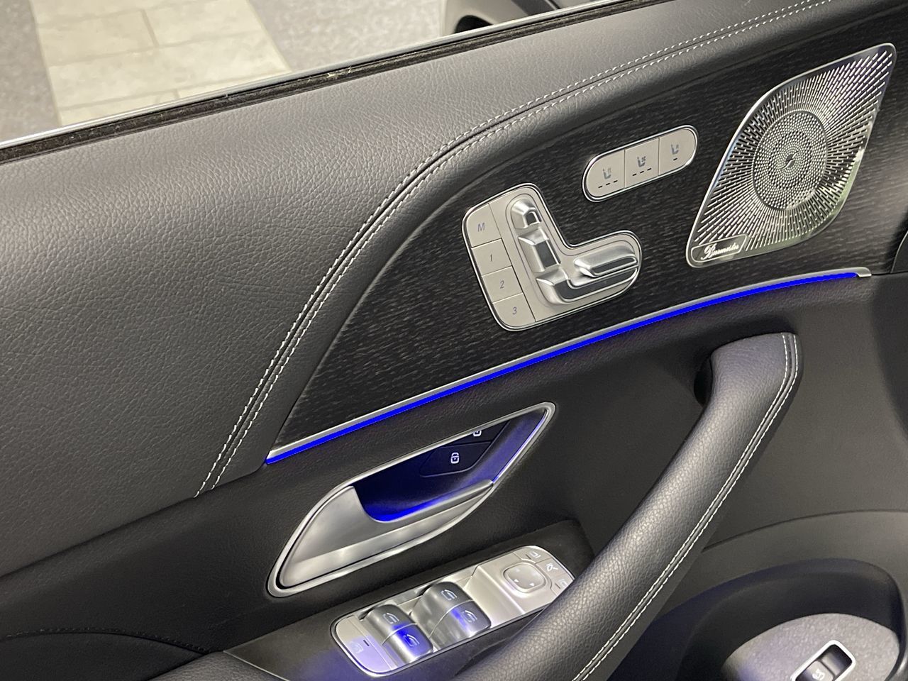 2023 Mercedes-Benz GLE450 in Dollard-des-Ormeaux, Quebec