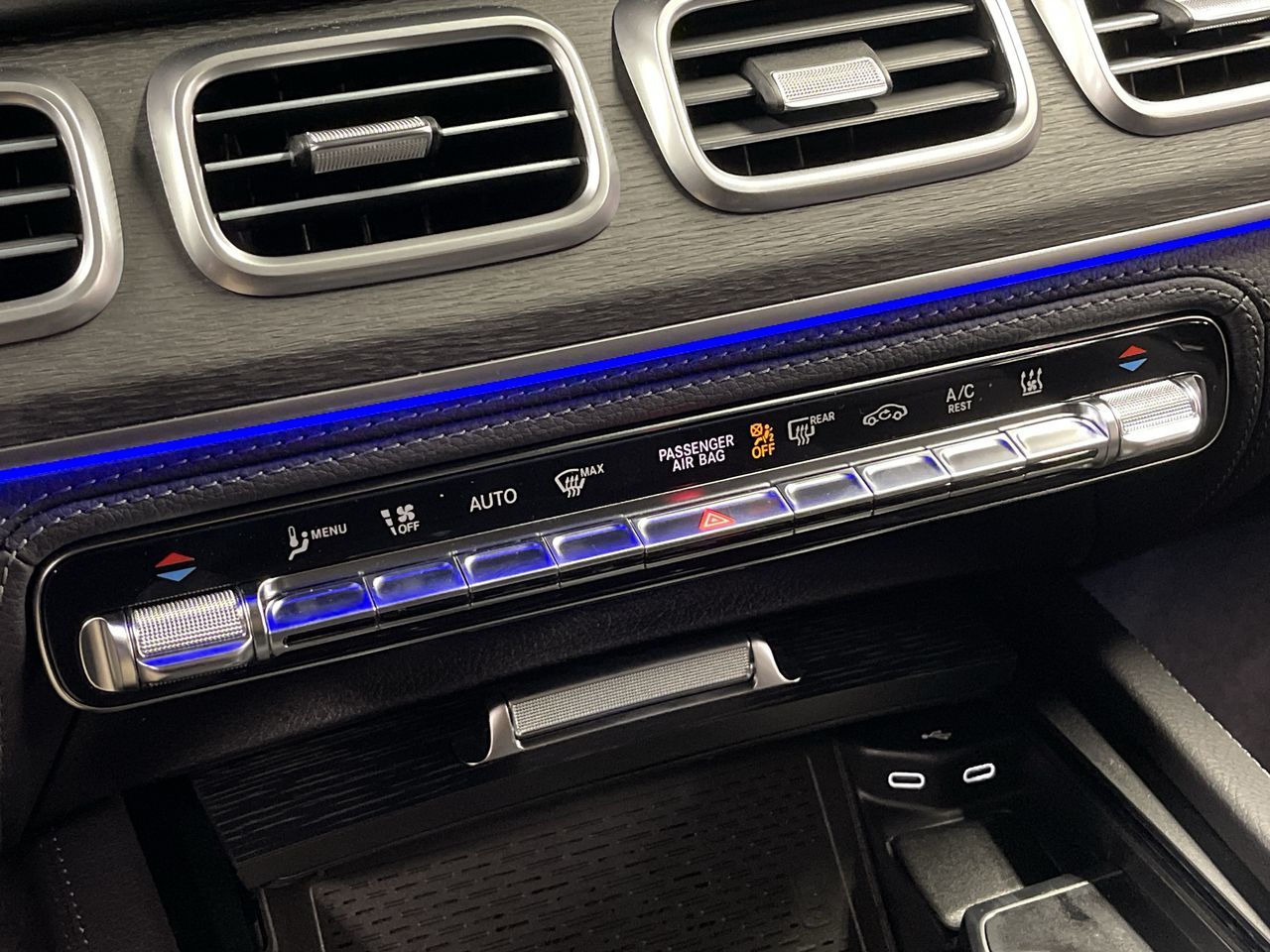 Mercedes-Benz GLE450e  2024