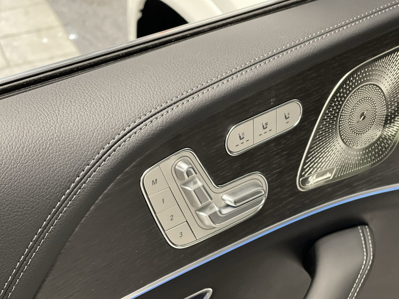 Mercedes-Benz GLE53  2024