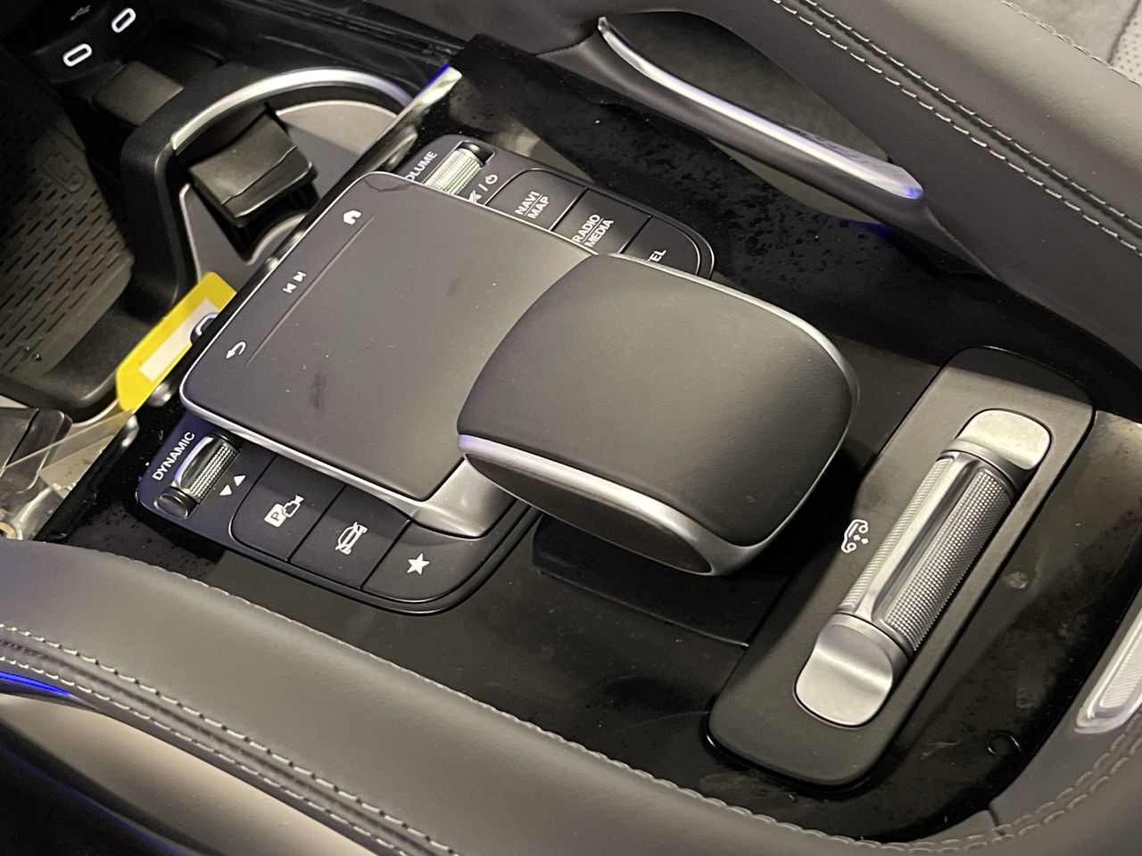 Mercedes-Benz GLE53  2024