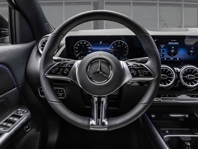 Photo 2026 Mercedes-Benz GLA 250 SUV #8