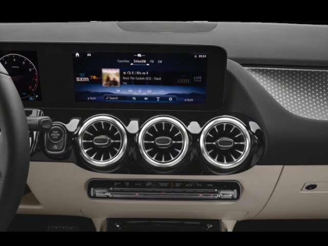 Photo 2026 Mercedes-Benz GLA 250 4MATIC SUV #7