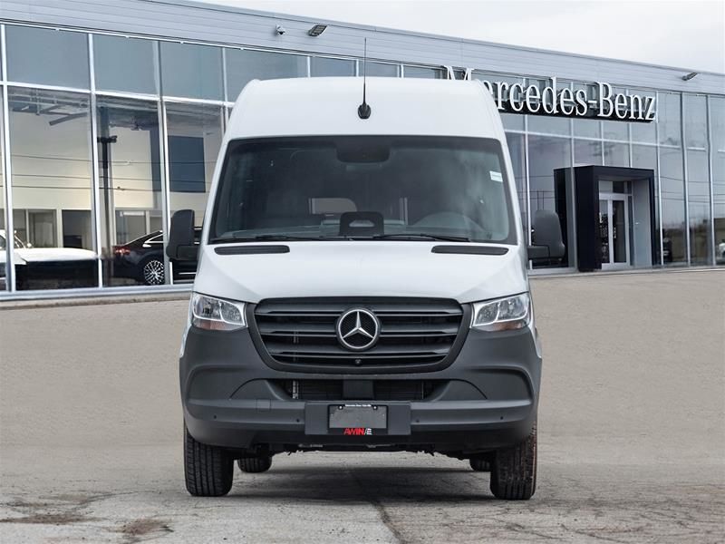 Photo 2025 Mercedes-Benz Sprinter 2500 144 Wheelbase High Roof RWD #2