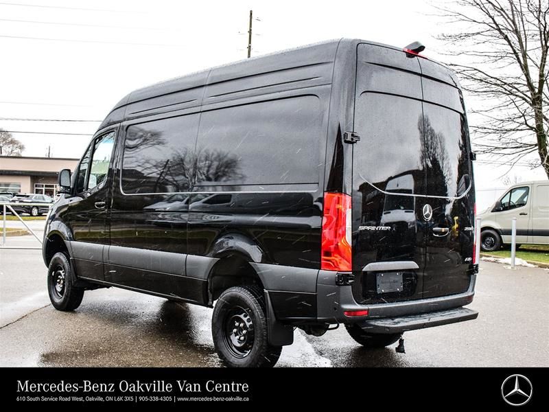 Photo 2026 Mercedes-Benz Sprinter 2500 144 Wheelbase Standard Roof AWD #6