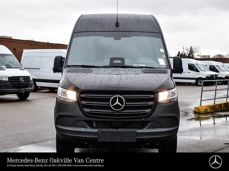 Photo 2026 Mercedes-Benz Sprinter 2500 144 Wheelbase Standard Roof AWD #2
