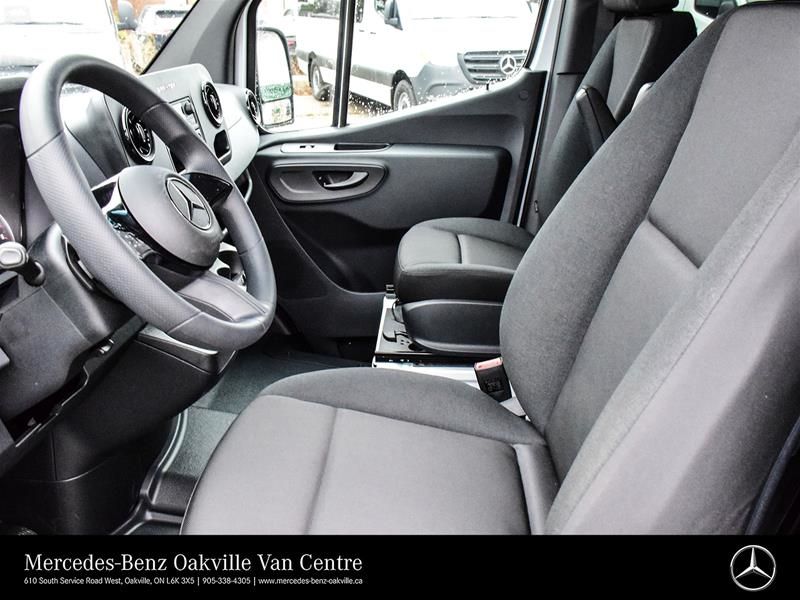 Photo 2026 Mercedes-Benz Sprinter 2500 144 Wheelbase High Roof RWD #8