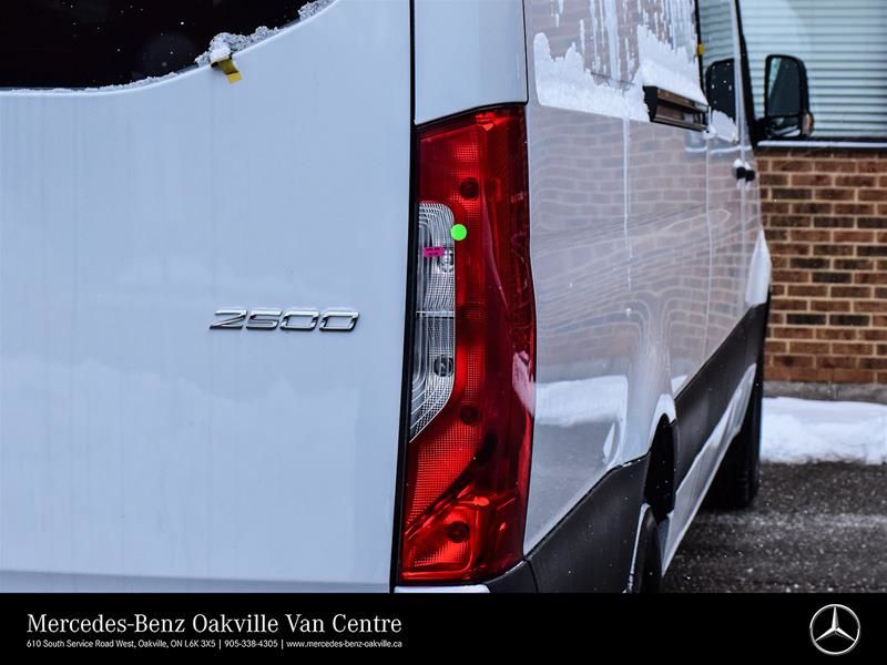 Photo 2026 Mercedes-Benz Sprinter 2500 170 Wheelbase High Roof RWD #3