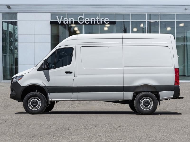 Photo 2026 Mercedes-Benz Sprinter 2500 144 Wheelbase Standard Roof AWD #3