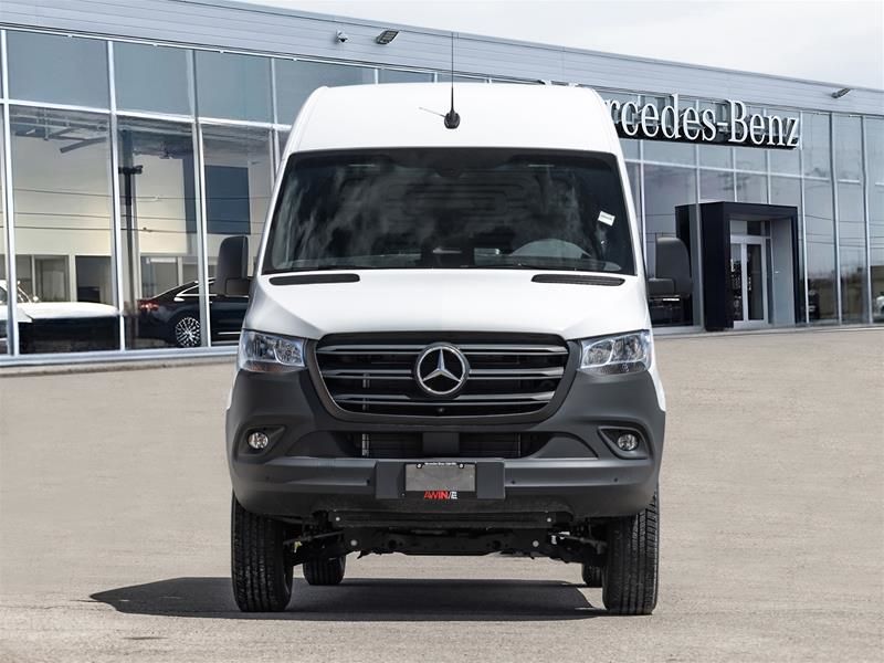 Photo 2026 Mercedes-Benz Sprinter 2500 144 Wheelbase Standard Roof AWD #2